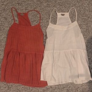 Tanks with pockets